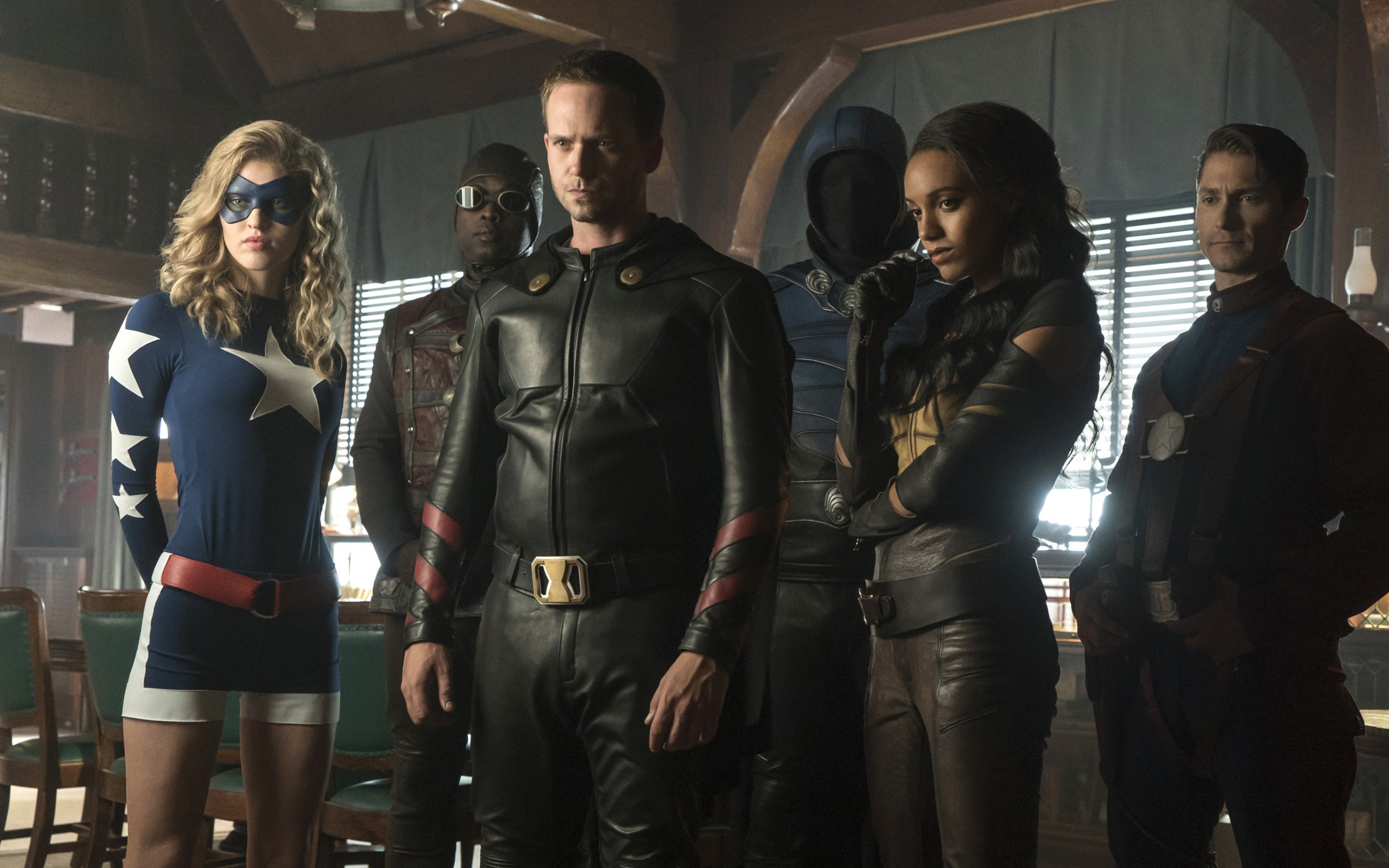 Justice Society Of America Arrowverse - HD Wallpaper 