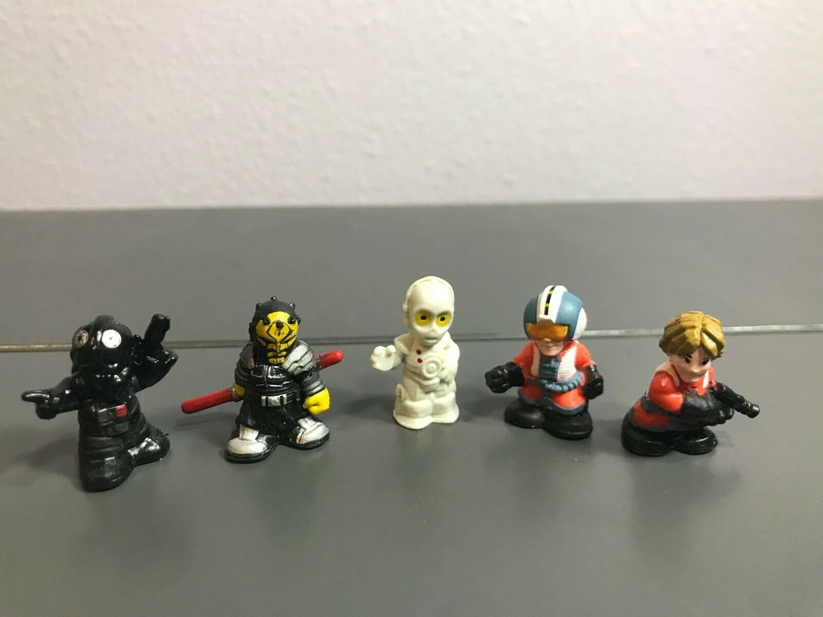 Figurine - HD Wallpaper 