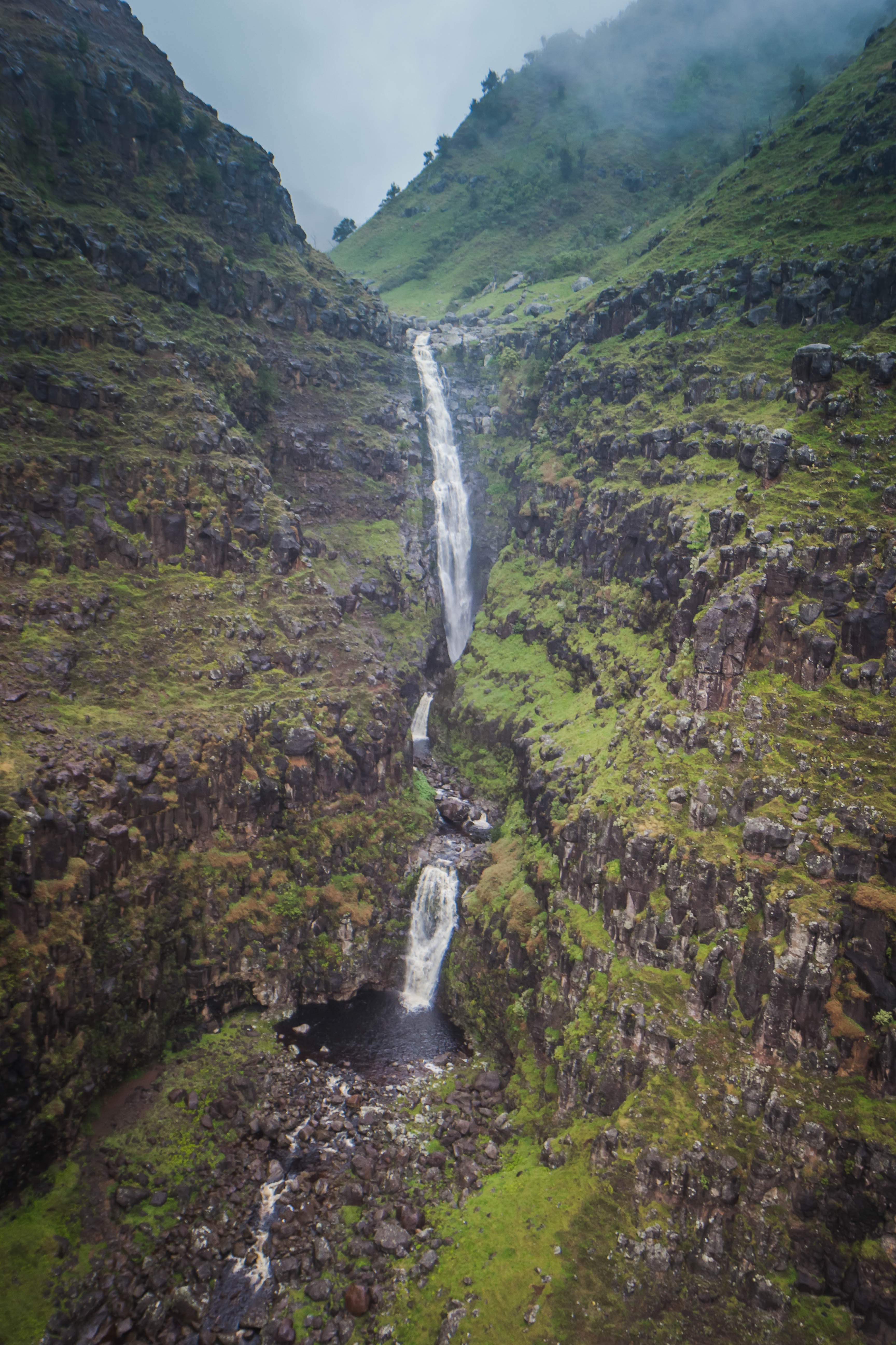 Waterfall - HD Wallpaper 