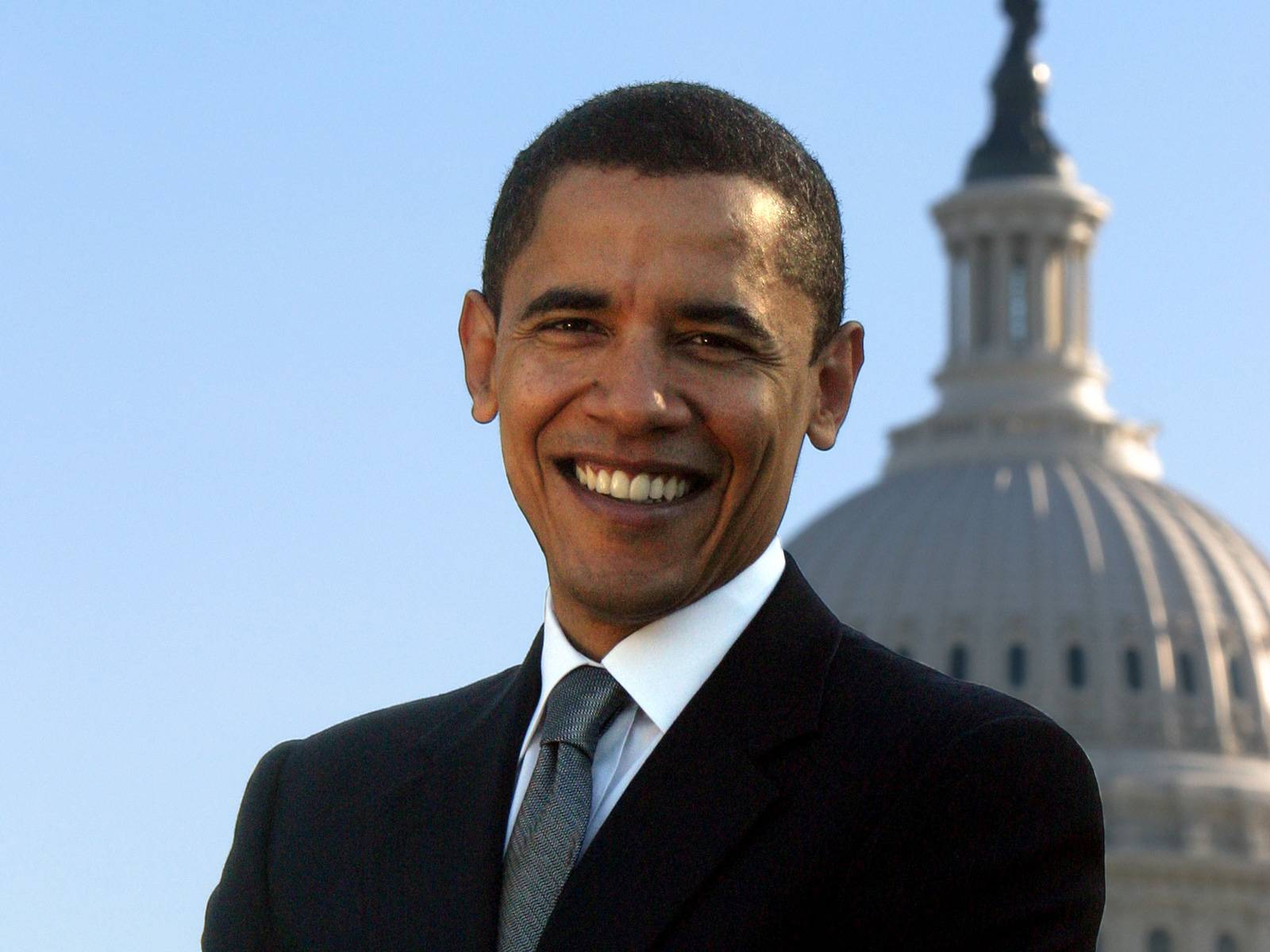 Wallpaper Of Barack Obama - Barack Obama In Front Of The White House - HD Wallpaper 