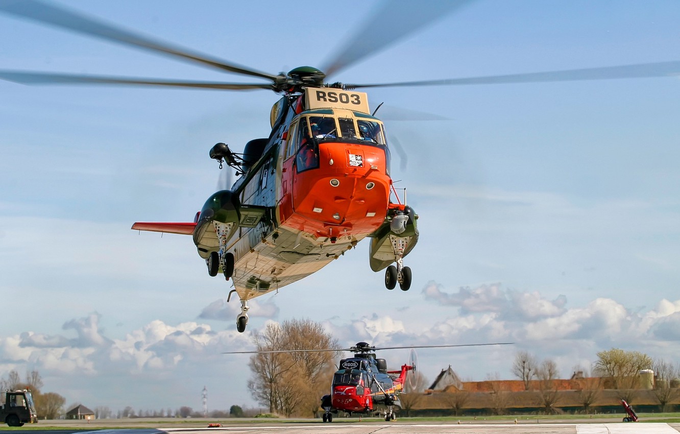 Photo Wallpaper The Sky, Helicopter, The Airfield, - Вертолет Ch 53k Sea King - HD Wallpaper 