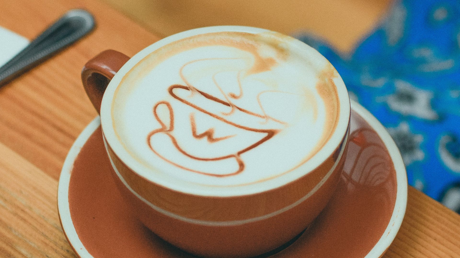 White Ceramic Cappuccino Art - Cappuccino Art - HD Wallpaper 