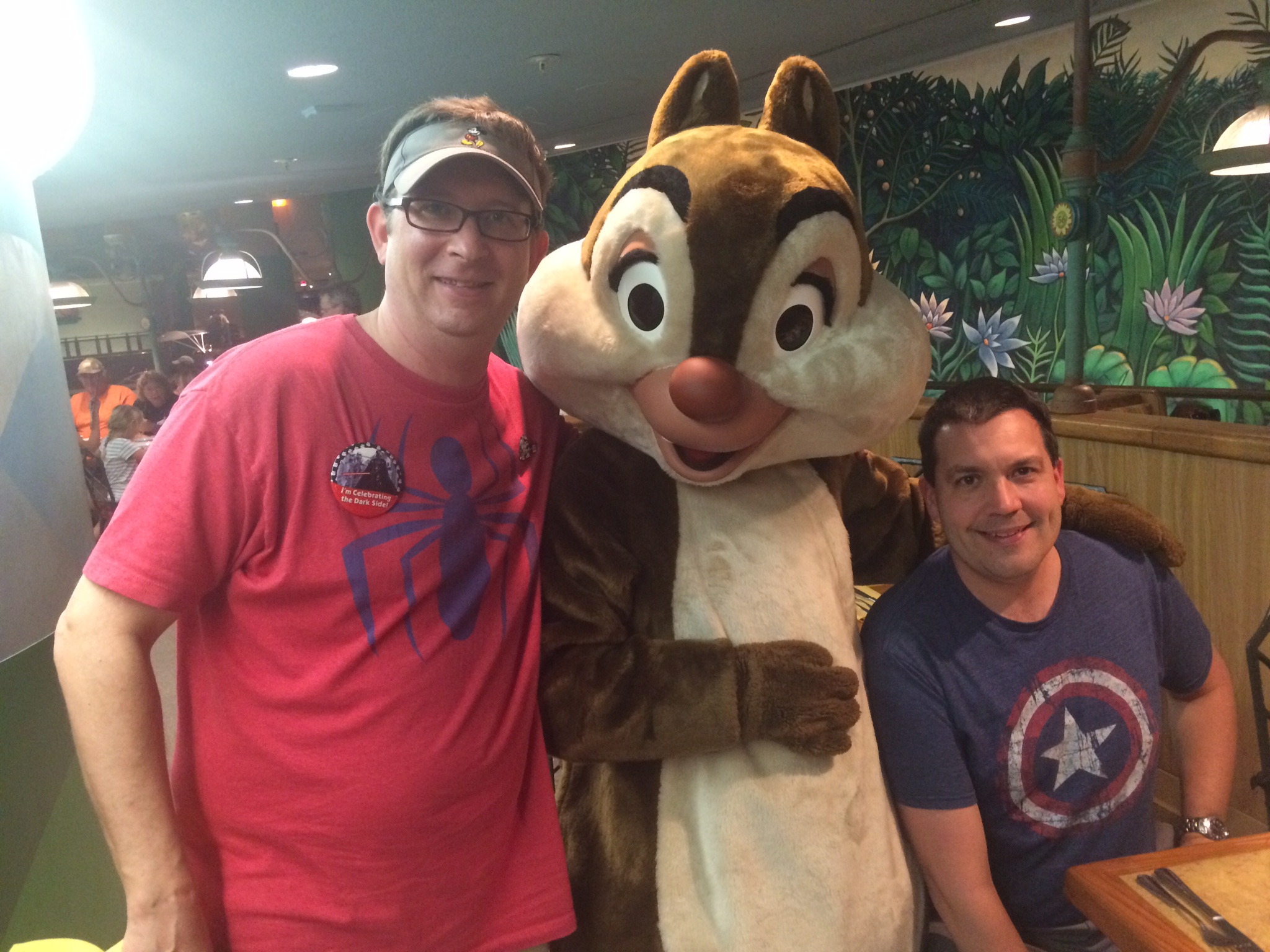 Garden Grill Chip And Dale 2015 - HD Wallpaper 