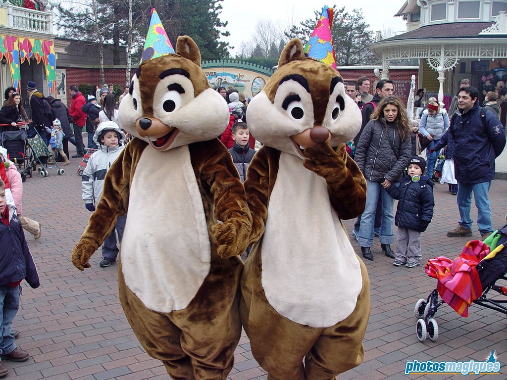 Chip N Dale Disneyland Paris - HD Wallpaper 
