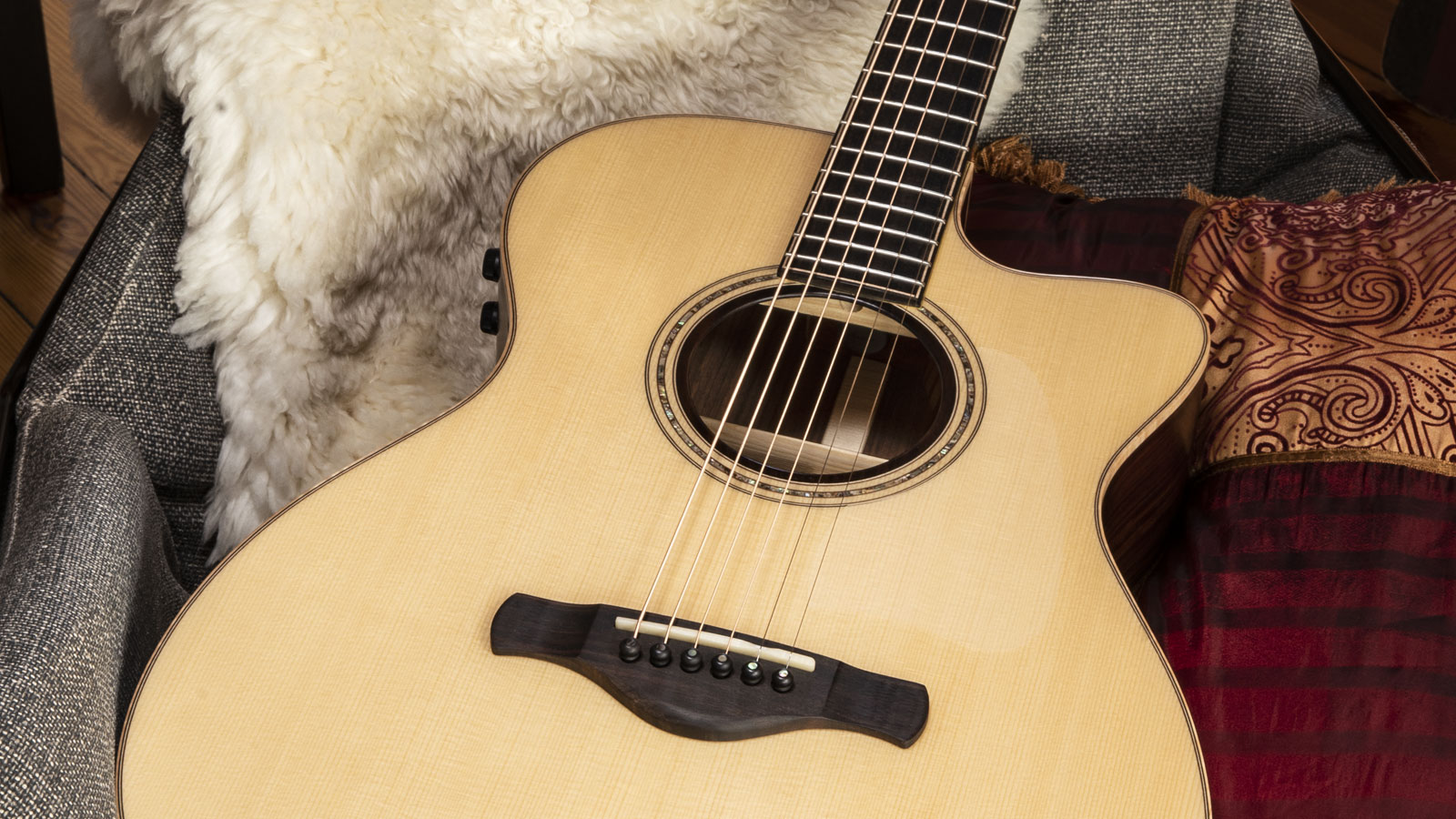 Acoustic Guitar - HD Wallpaper 