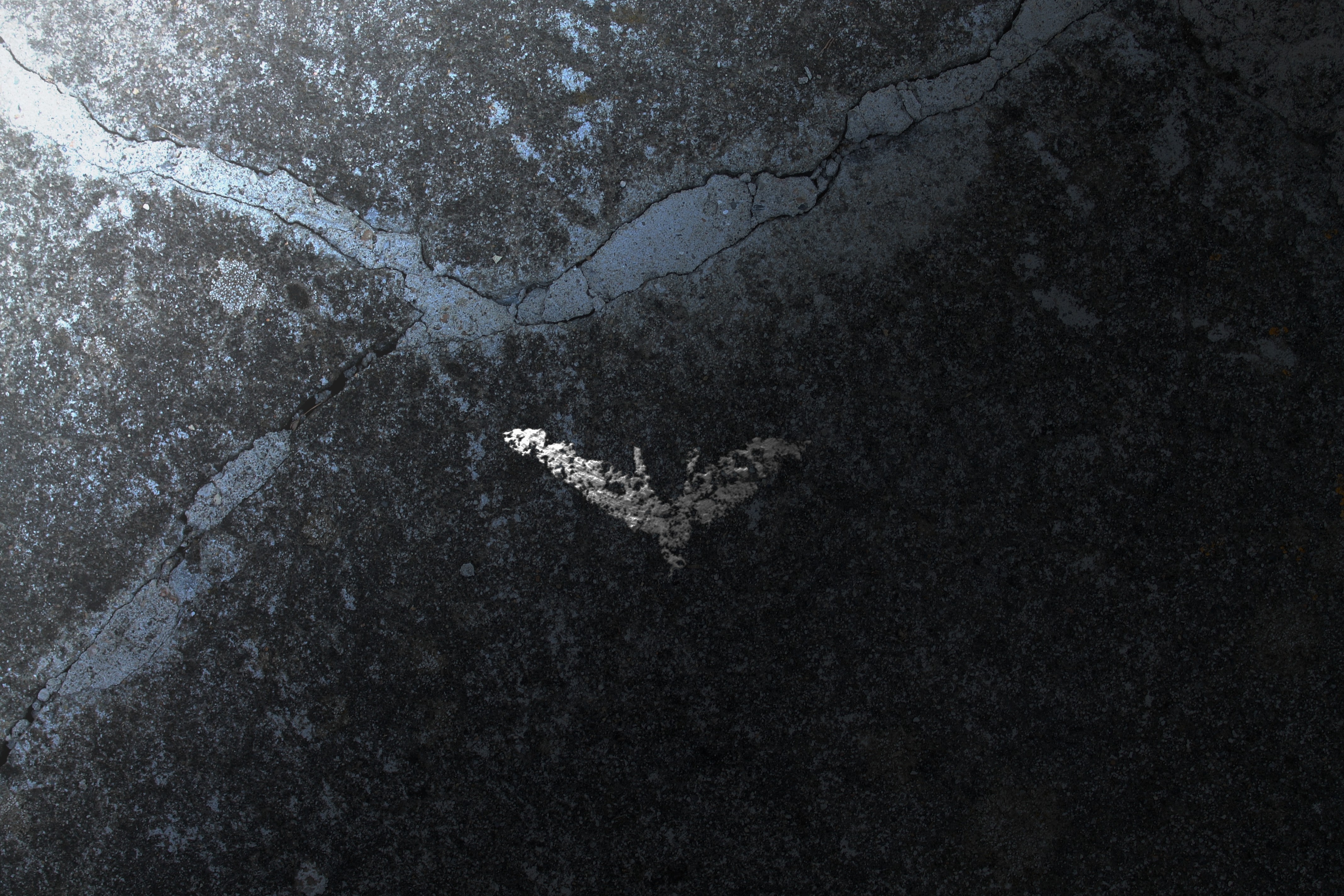 Wallpaper - Chalk Batman Logo - HD Wallpaper 