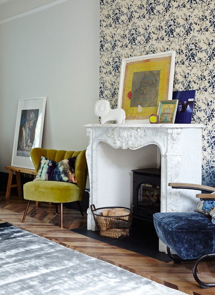 London Blue Velvet Armchair With White Pendant Lights - Living Room - HD Wallpaper 