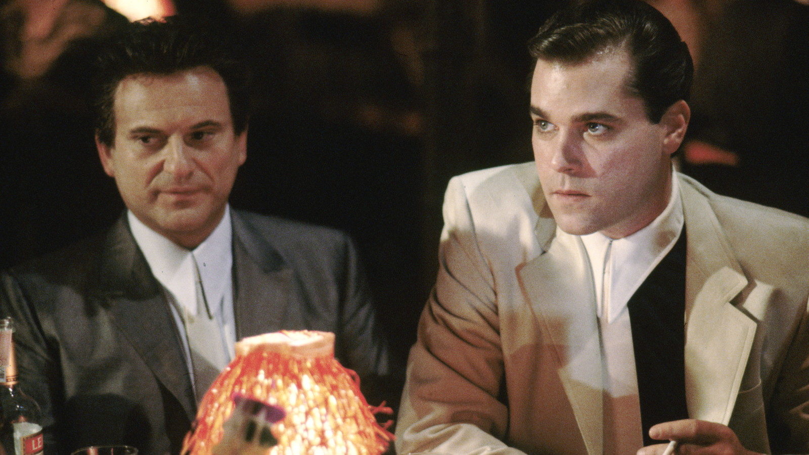 Ray Liotta And Joe Pesci - HD Wallpaper 