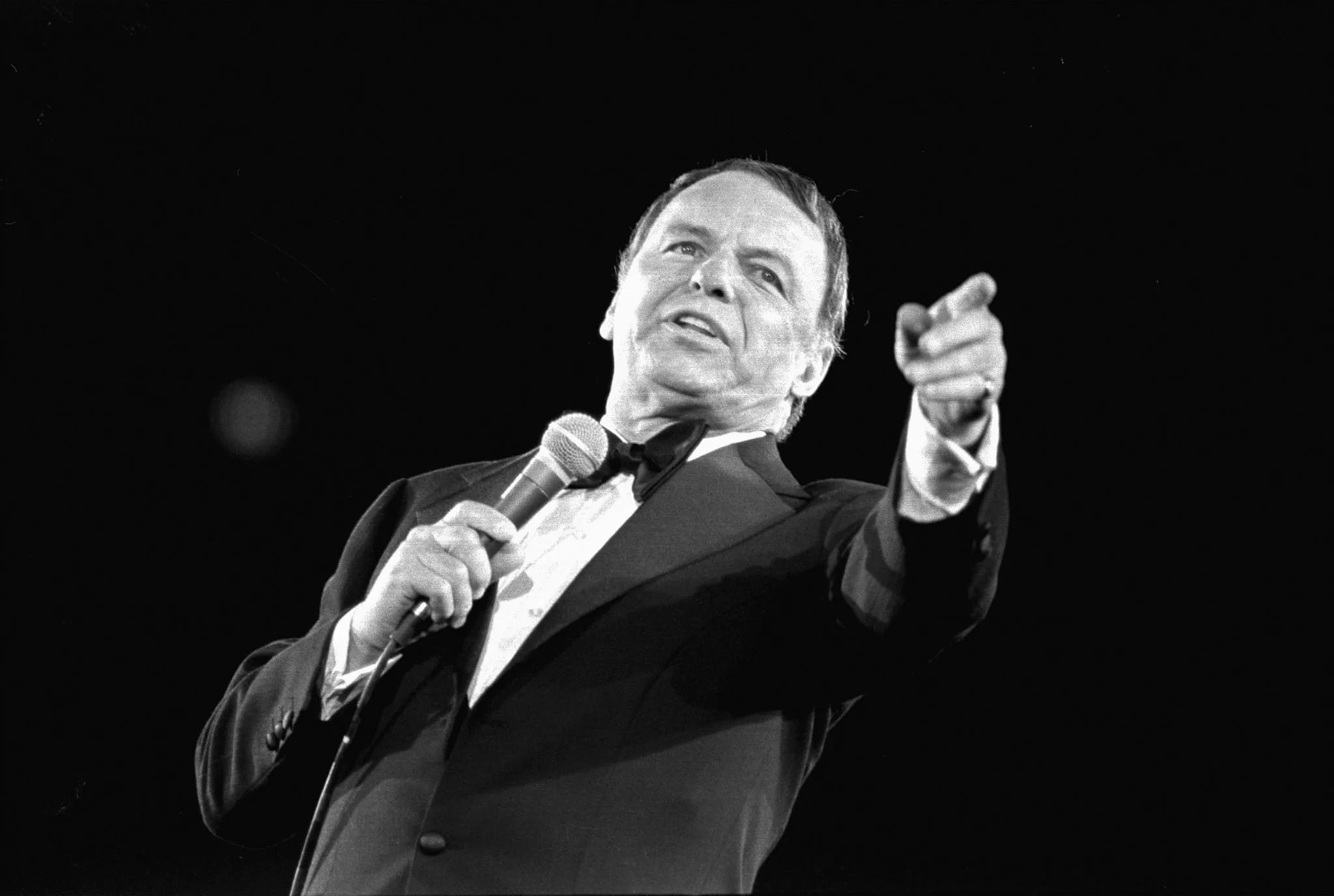 Frank Sinatra Wallpapers 
 Data Src Full Size Frank - Frank Sinatra New York Yankees - HD Wallpaper 