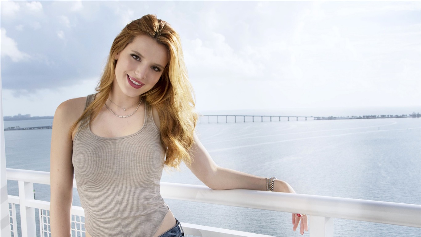 Bella Thorne American-beautiful Model Hd Wallpaper2017 - Bella Thorne Avatar - HD Wallpaper 