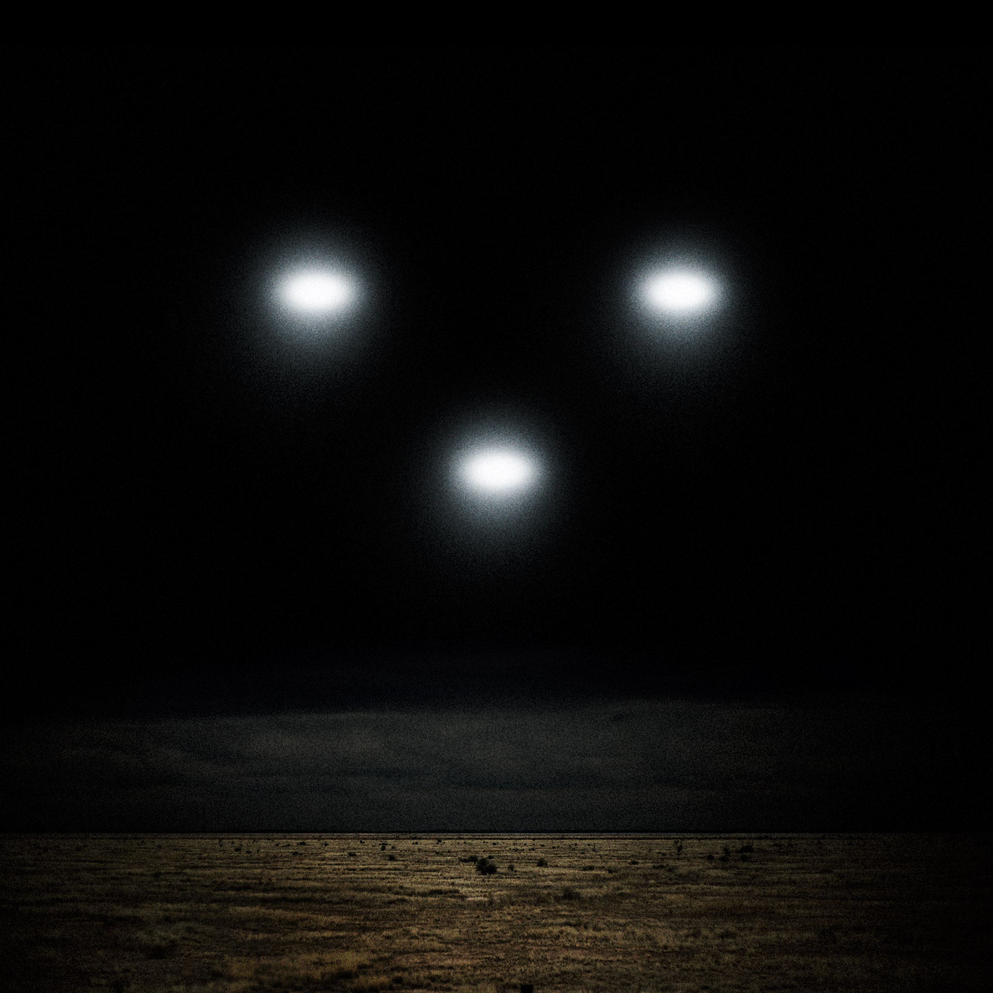 Nine Inch Nails - Lights In The Sky - 2048x2048 Wallpaper 