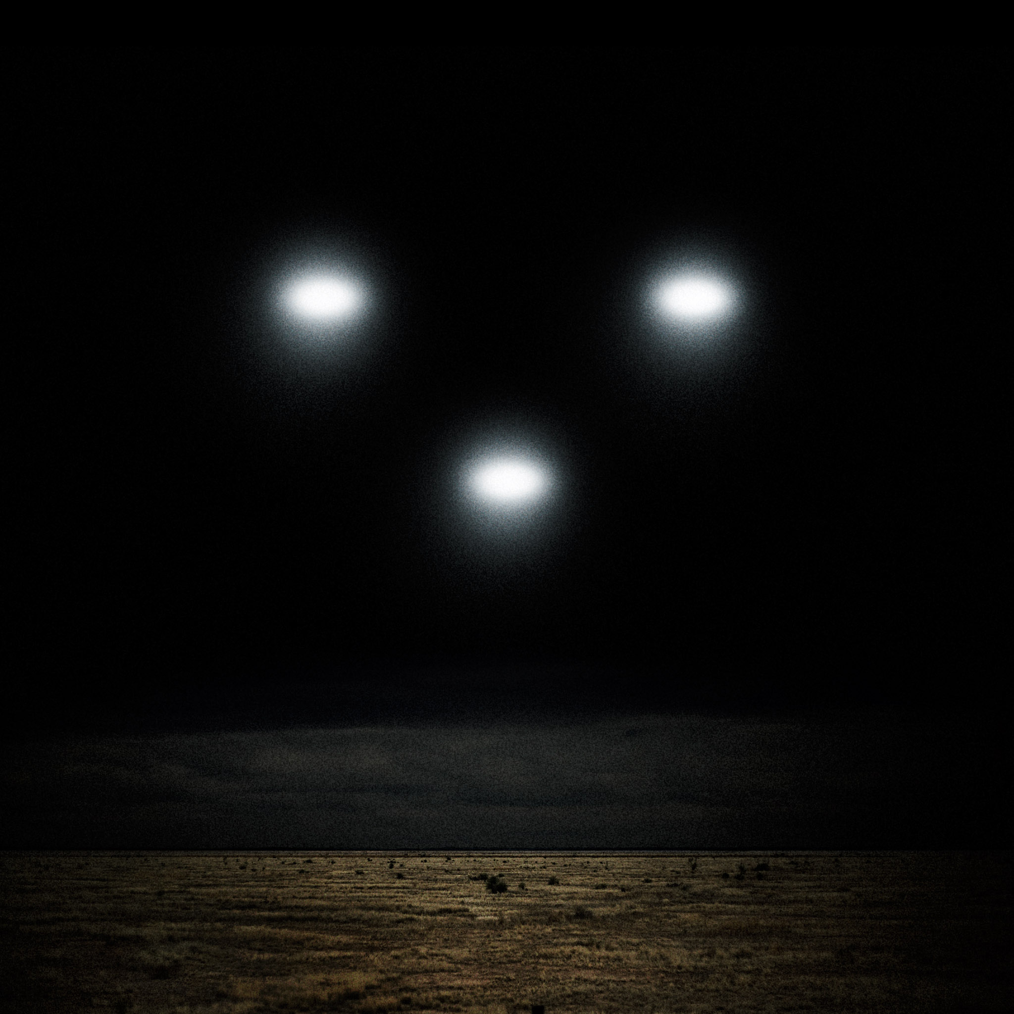 Nine Inch Nails - Lights In The Sky - 2048x2048 Wallpaper Nine Inch Nails - Lights In The Sky - 2048x2048 Wallpaper