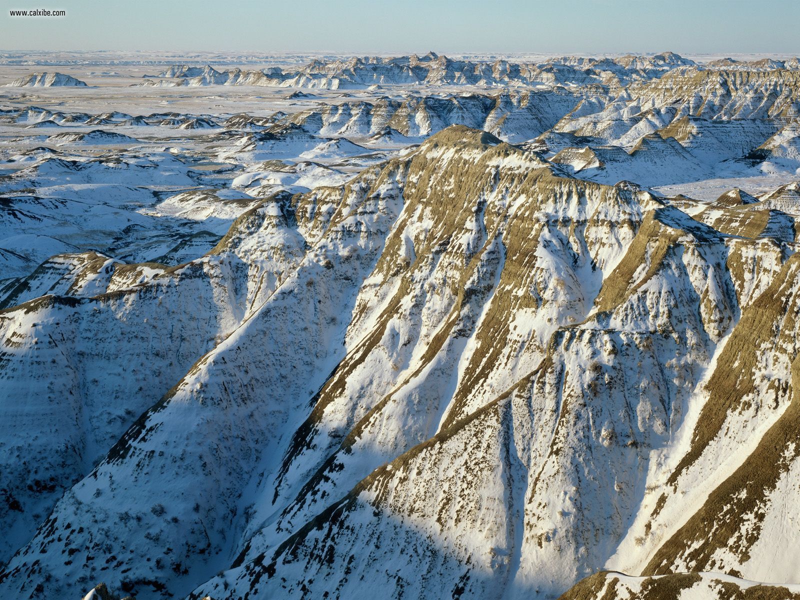 Badlands National Park In Winter - HD Wallpaper 