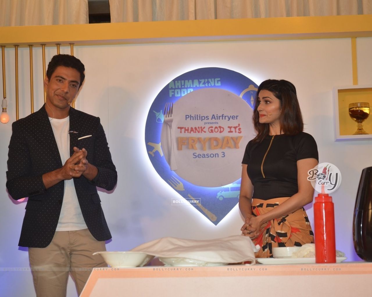 Prachi Desai At Launch Of Thank God It S Fryday With - Seminar - HD Wallpaper 