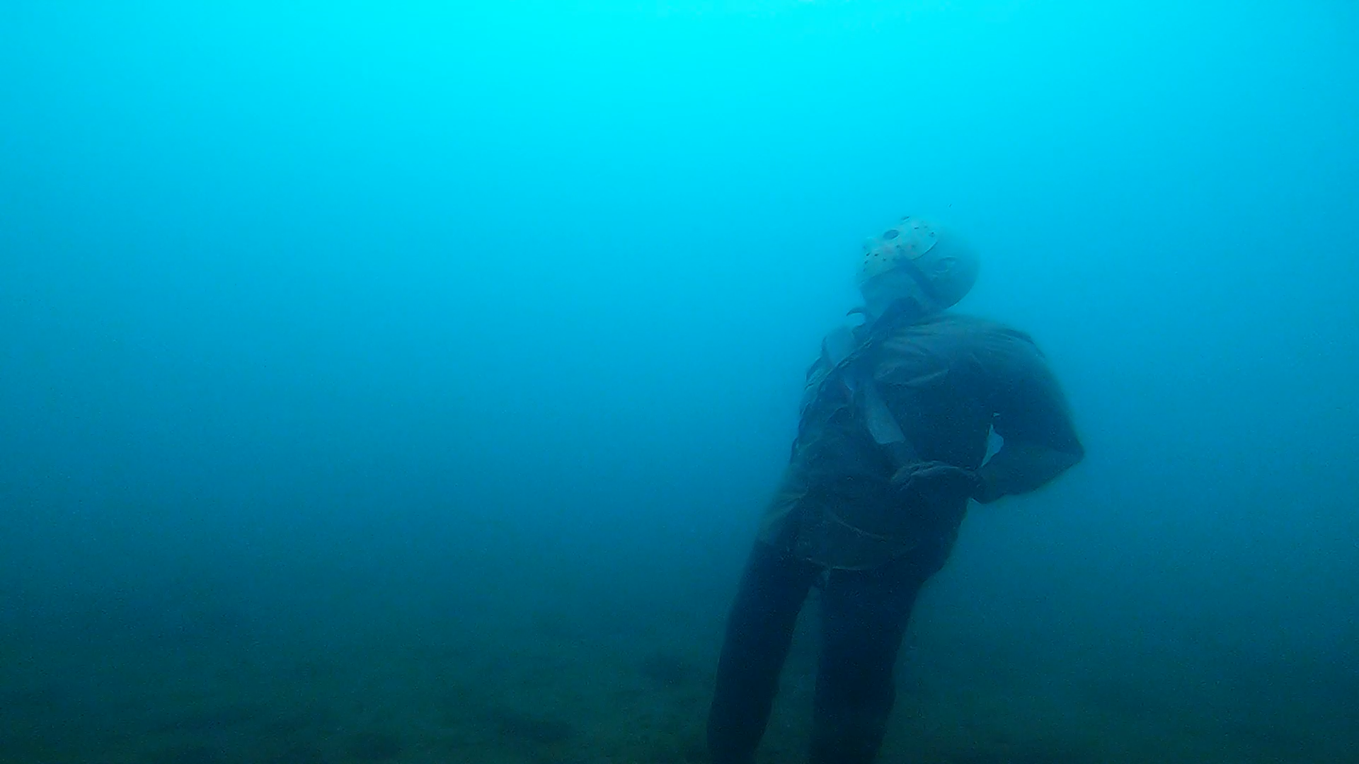 Underwater - HD Wallpaper 