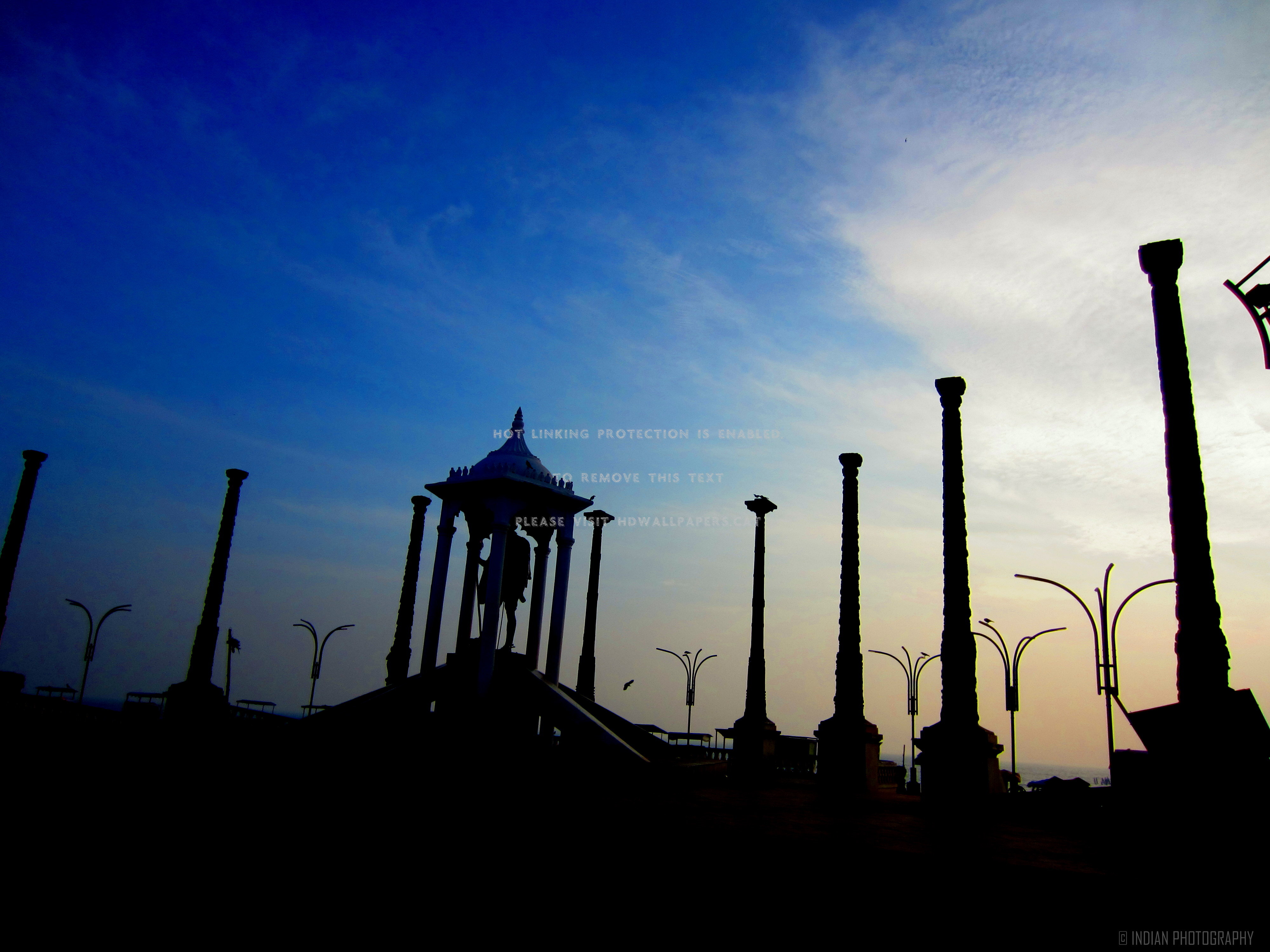 Mahatma Gandhi Statue Clouds Gandhiji White - Evening - HD Wallpaper 