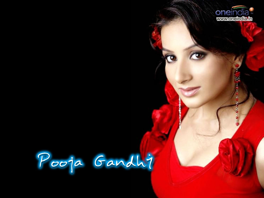 Movies Lo Pooja Gandhi - HD Wallpaper 