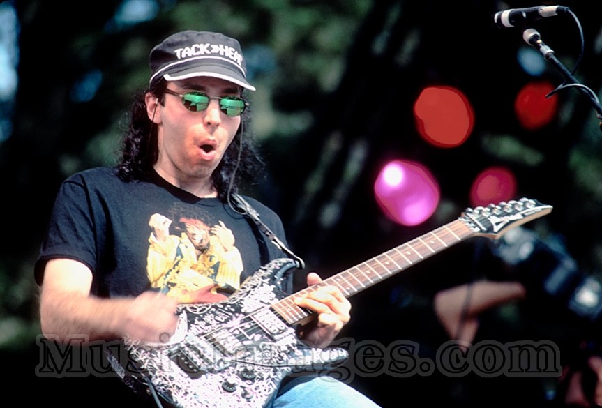 Joe Satriani Wallpaper - HD Wallpaper 