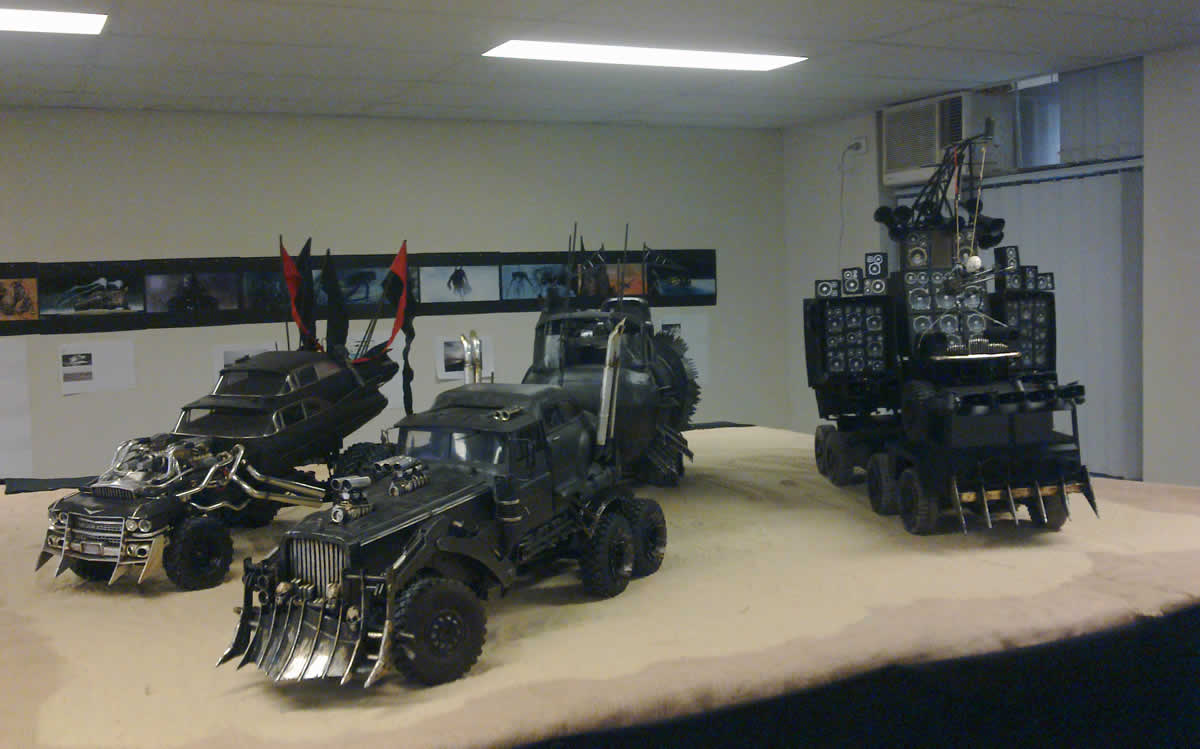 Fury Road Models - HD Wallpaper 