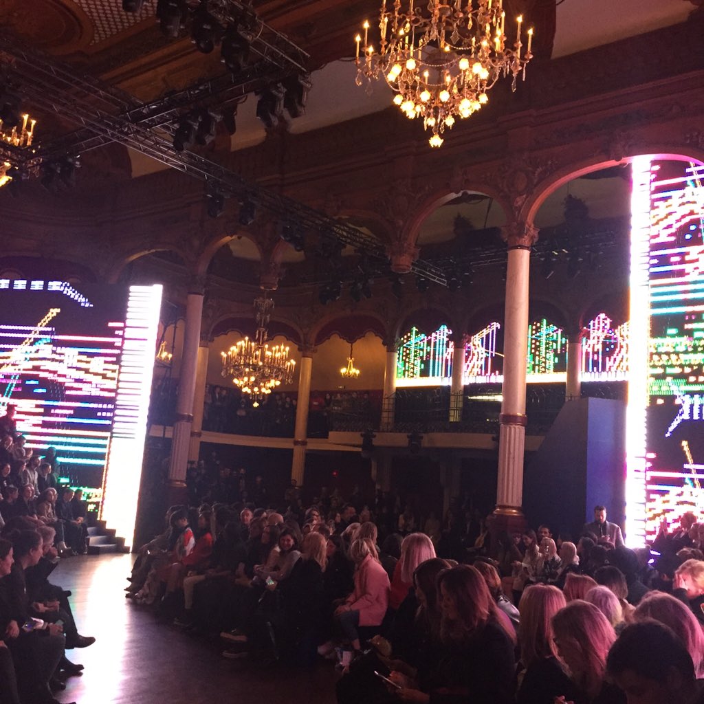 Audience - HD Wallpaper 