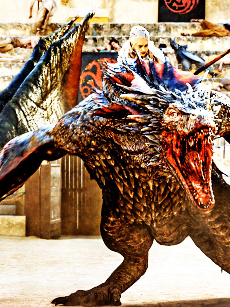 Daenerys Riding On Drogon Game Of Thrones Season 5 - Drogon Size Season 7 - HD Wallpaper 