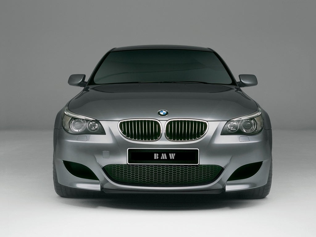 Bmw M5 E60 2004 - HD Wallpaper 