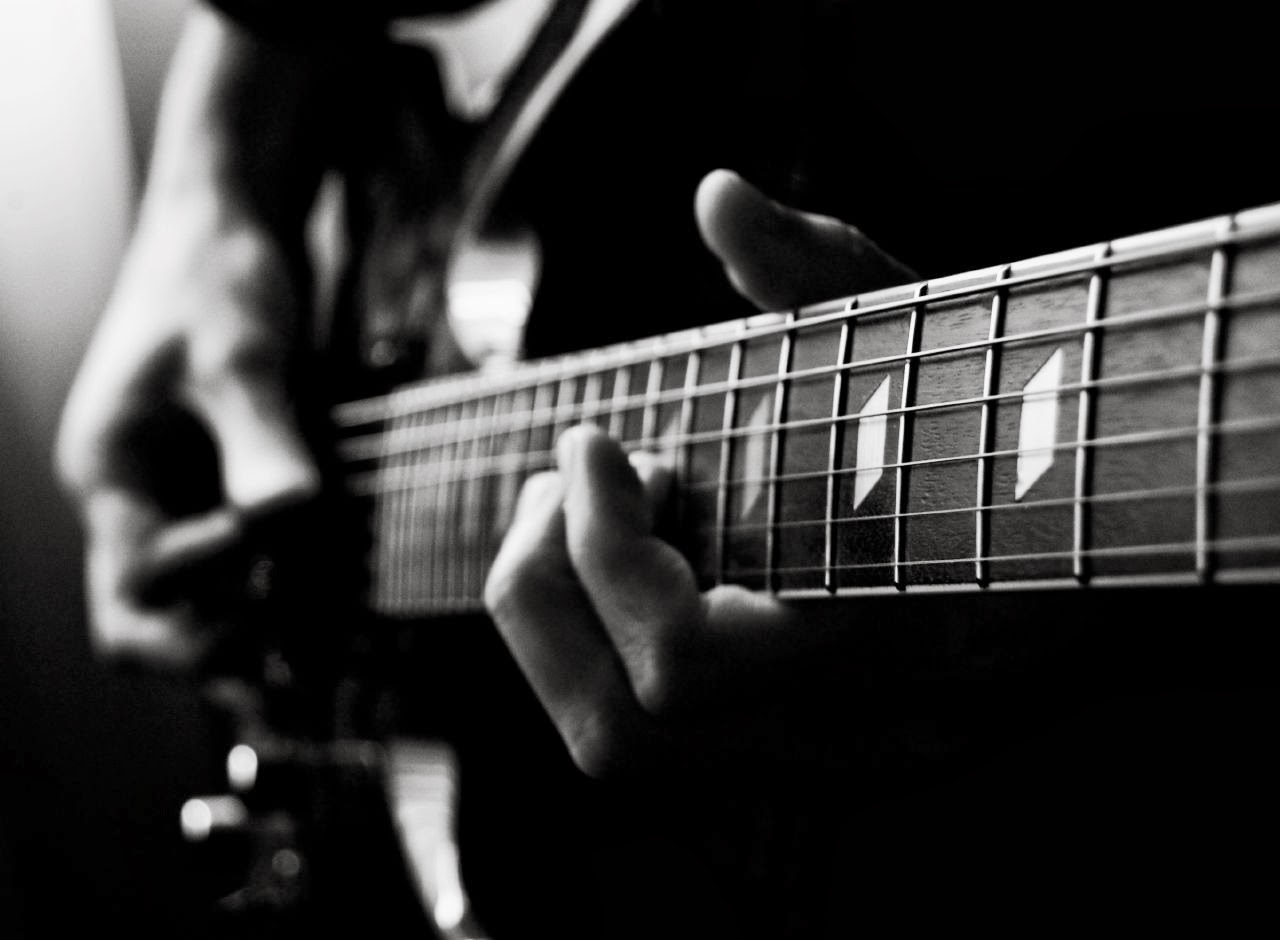 Free Guitar Wallpapers Background Â« Long Wallpapers - Black And White Guitar - HD Wallpaper 