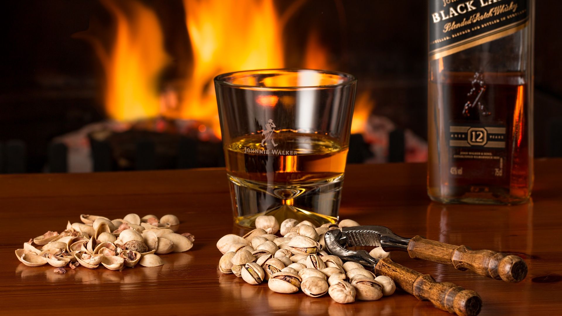 Whisky Alcohol Glass Pistachios And Fire Flames - Alcohol Drink - HD Wallpaper 