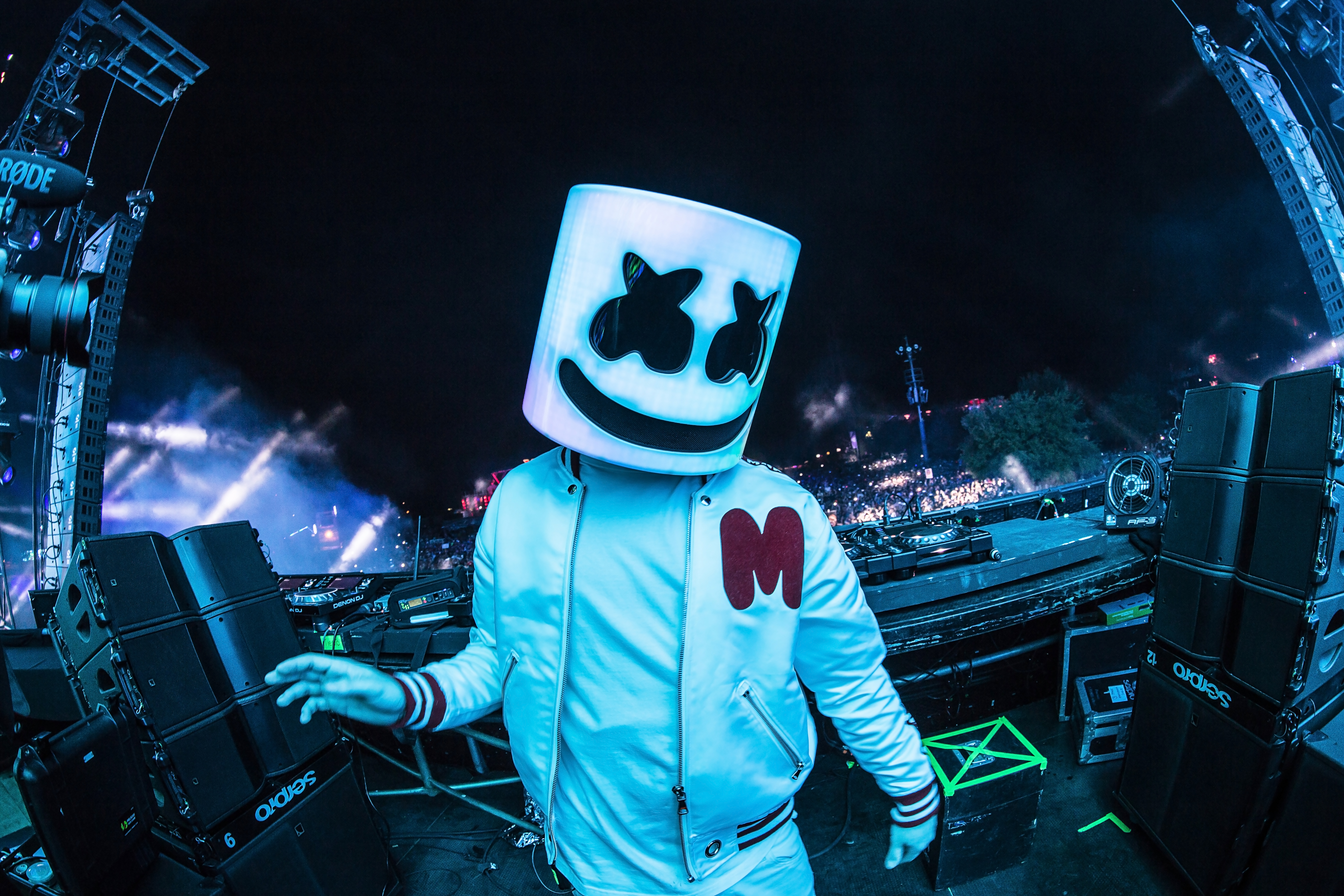 Marshmello Dj Wallpaper Hd 5472x3648 Wallpaper Teahub Io