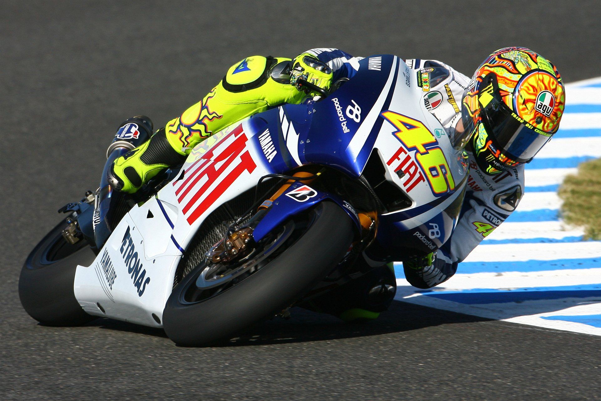 Valentino Rossi - HD Wallpaper 
