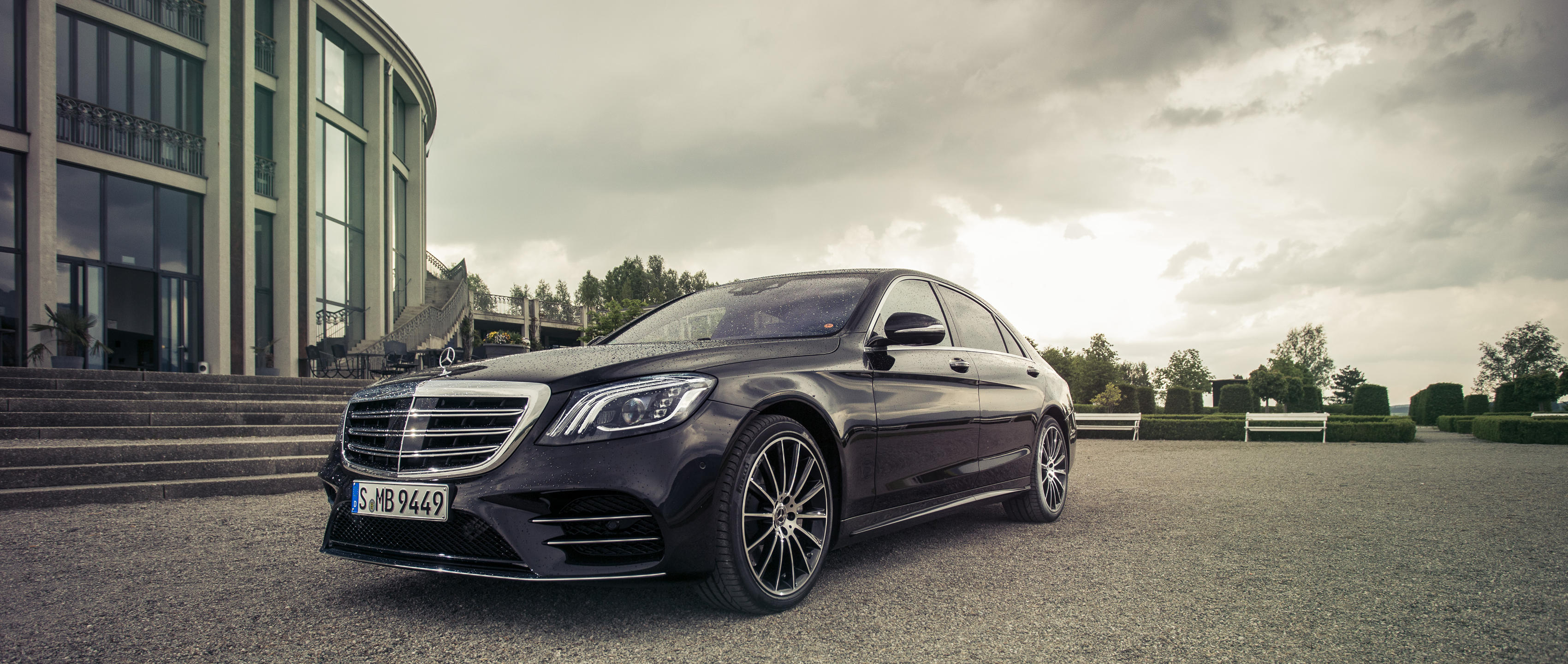 The Mercedes Benz S 350 D 4matic In Black At The Festspielhaus Mercedes S Class 2019 3400x1440 Wallpaper Teahub Io