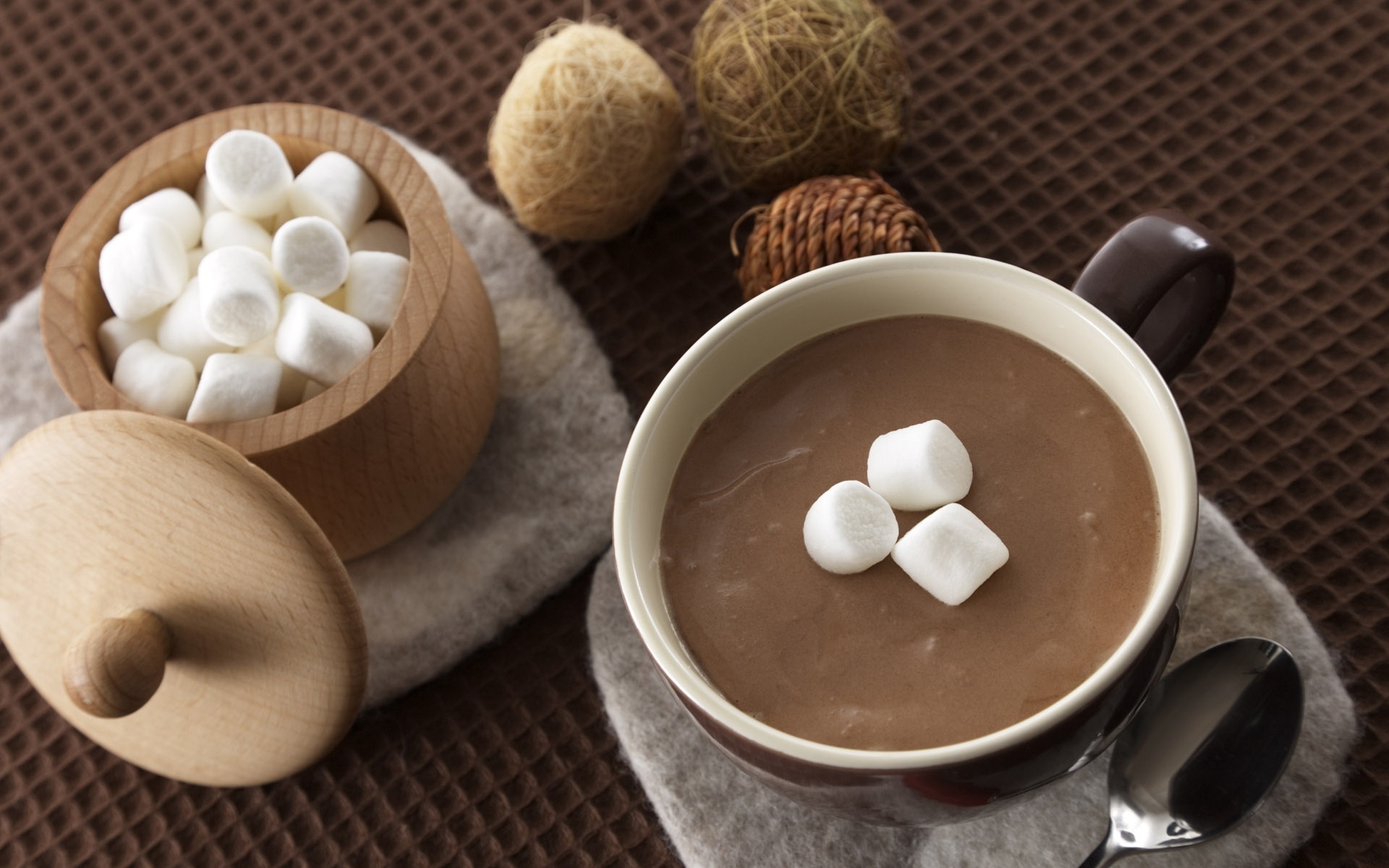 Hot Chocolate Wallpaper Hd - Hot Chocolate With Marshmallows - HD Wallpaper 