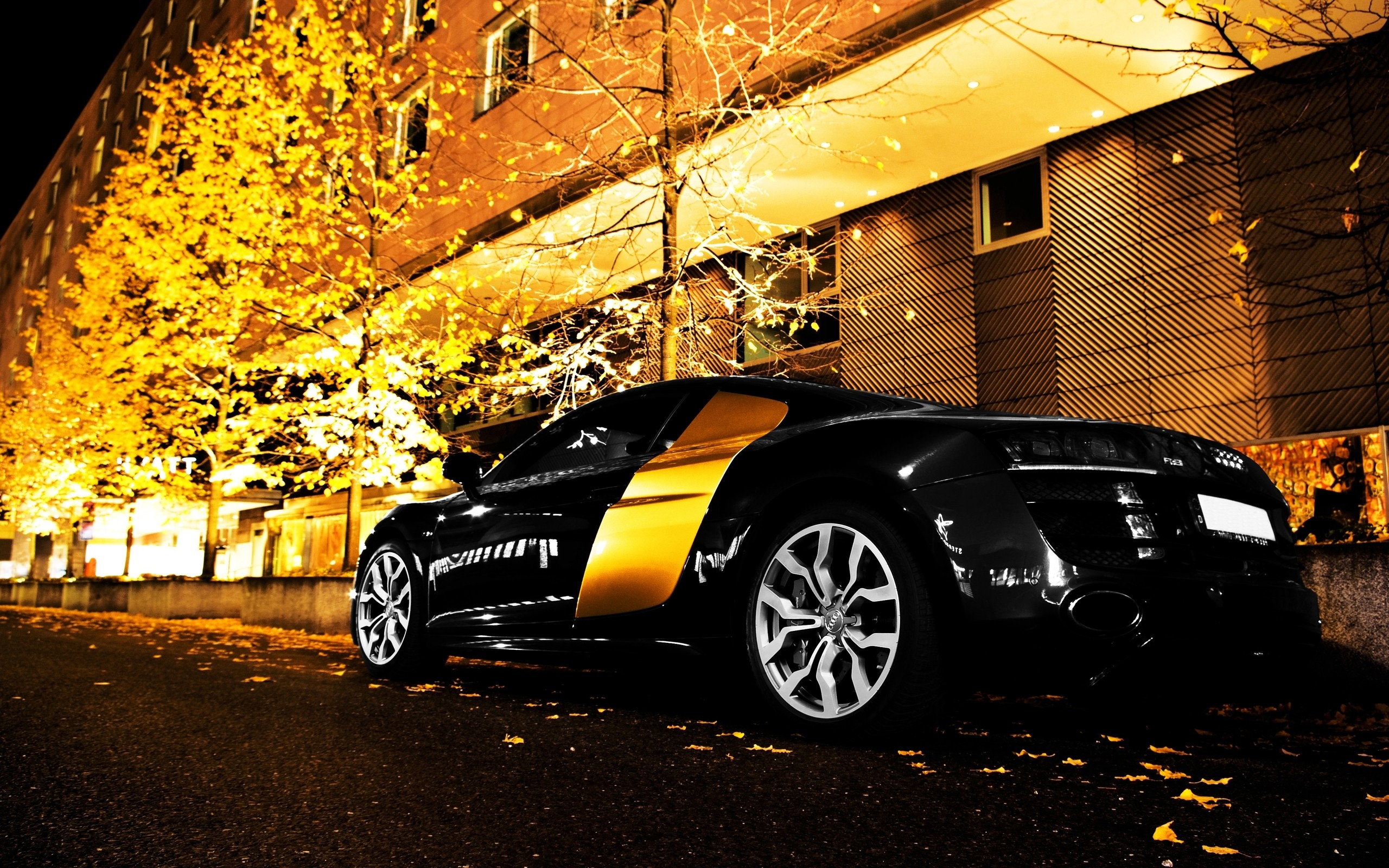 Audi R8 Black And Gold - HD Wallpaper 