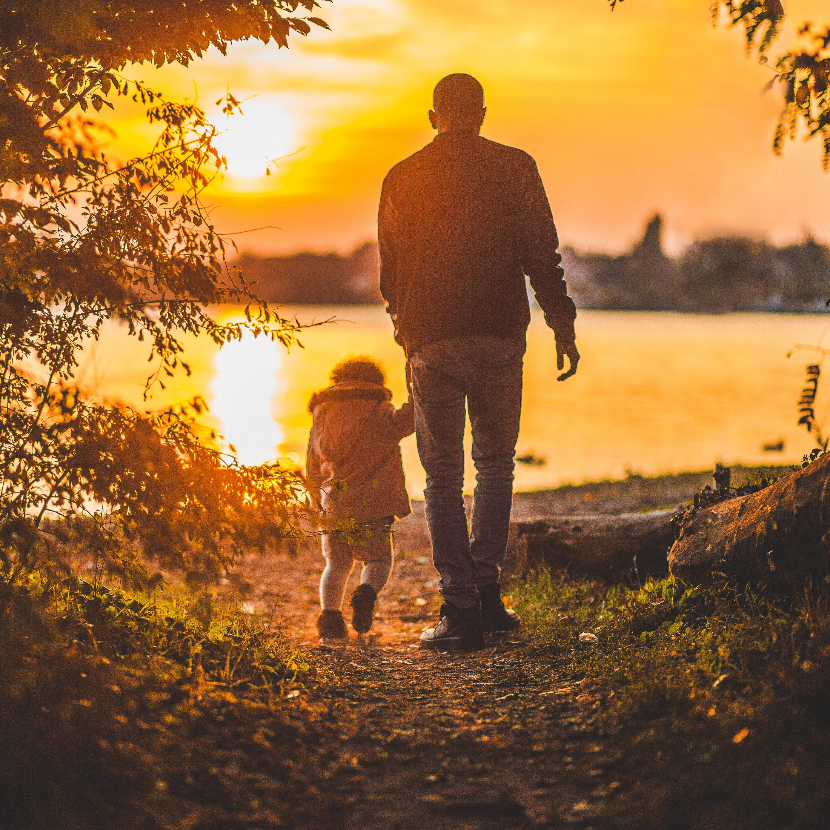 Wallpaper Father, Daughter, Family, Sunset, Walk - Father Daughter Images Download - HD Wallpaper 