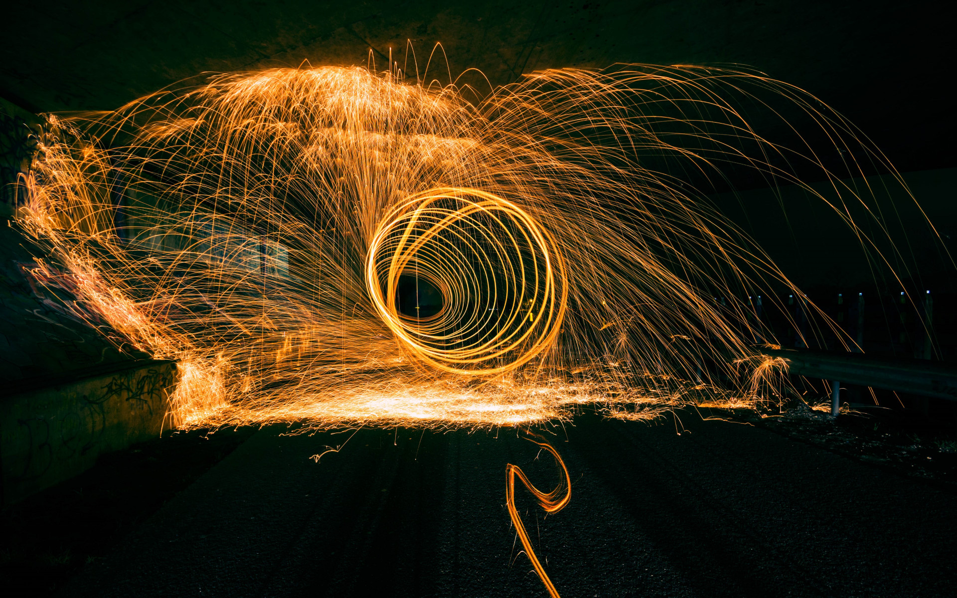 Light Painting Wallpaper - HD Wallpaper 