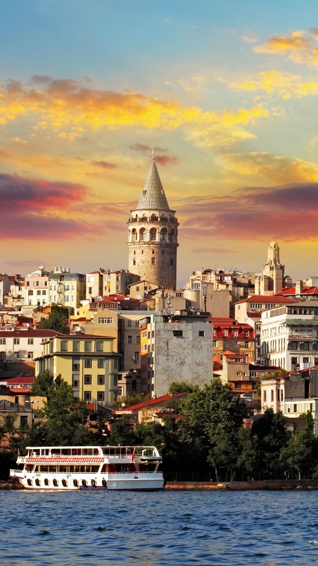 Istanbul Turkey Sea Buildings - Turkey Wallpaper Iphone - HD Wallpaper 
