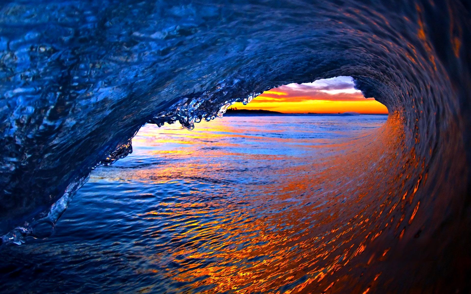 Wave Curl Wallpaper - Cool Wave Backgrounds - HD Wallpaper 