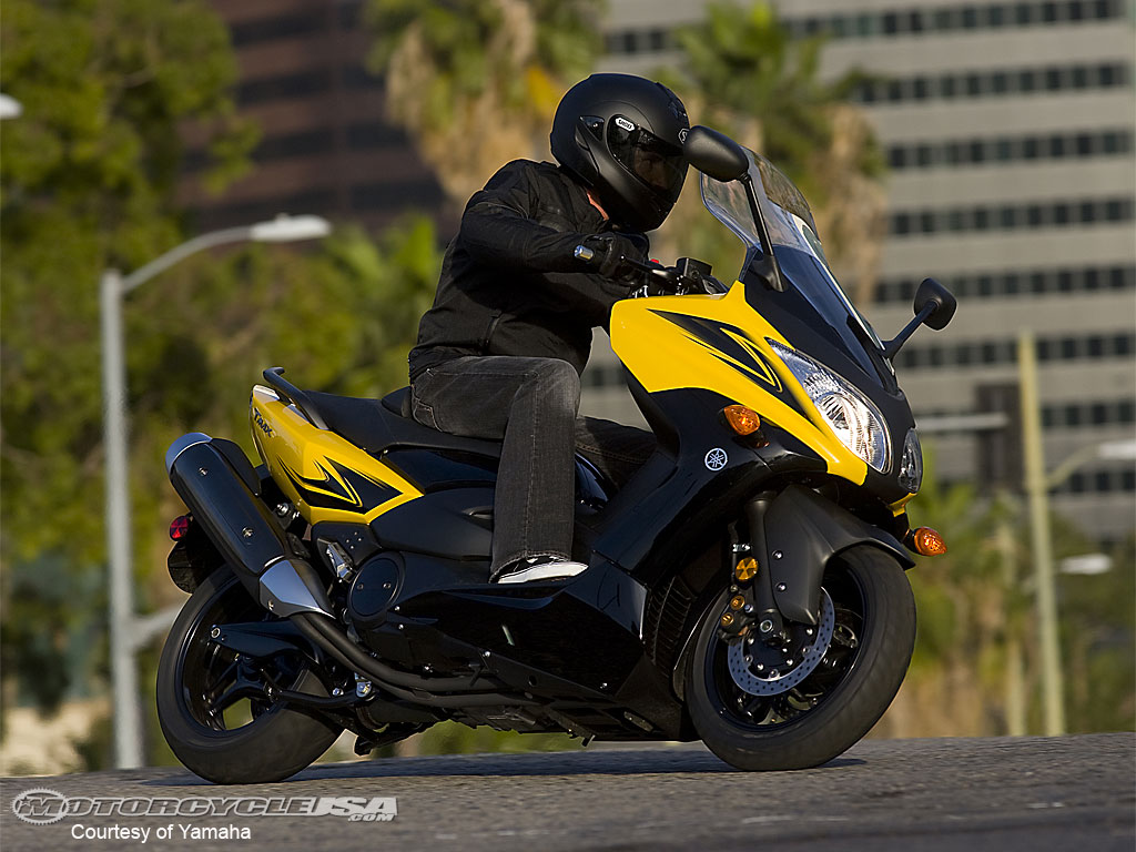 Tmax Wallpaper - 1000cc Yamaha Tmax - HD Wallpaper 