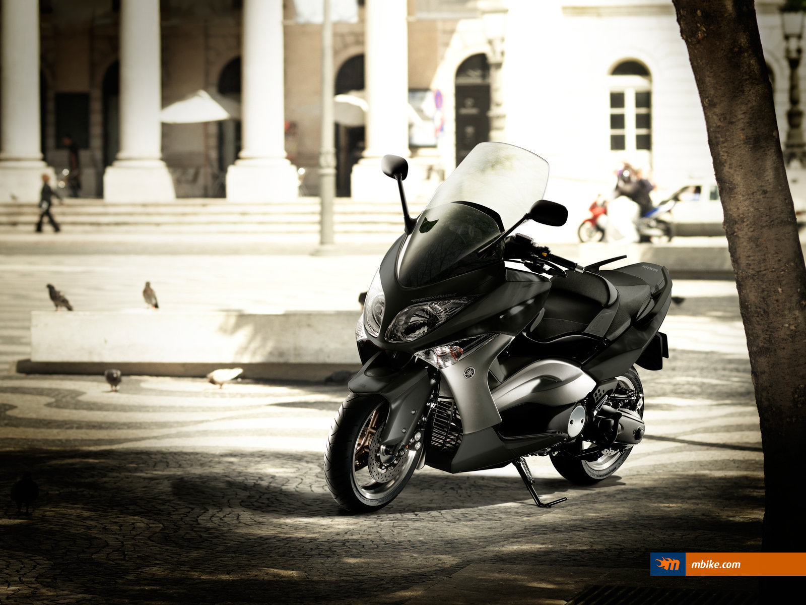 2011 Yamaha T-max 500 Tech Max - T Max White Max - HD Wallpaper 