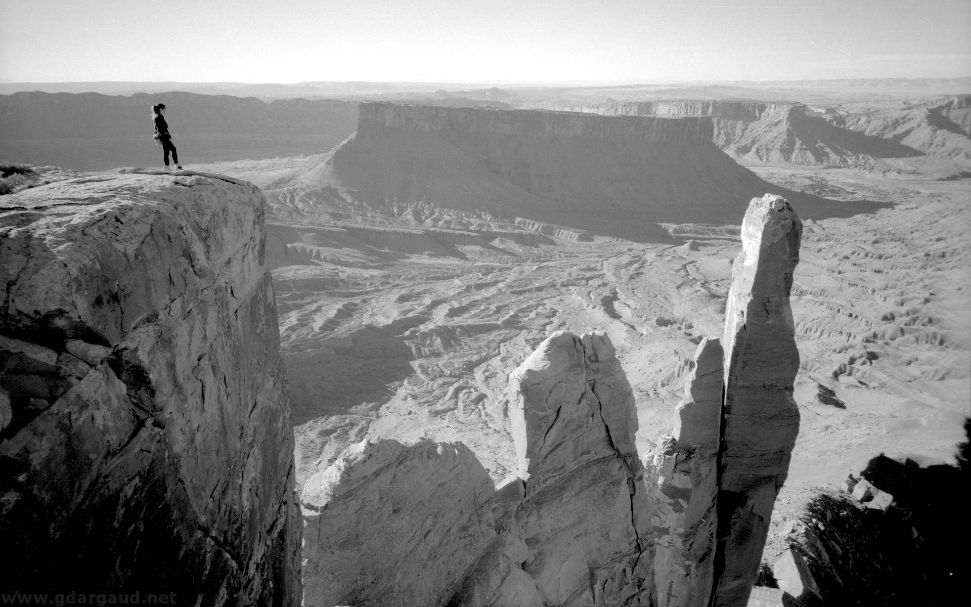 Wallpapers Amazing Naruto Wallpapers Tokyo Tower Wallpaper - Windows 10 Wallpaper Climbing - HD Wallpaper 