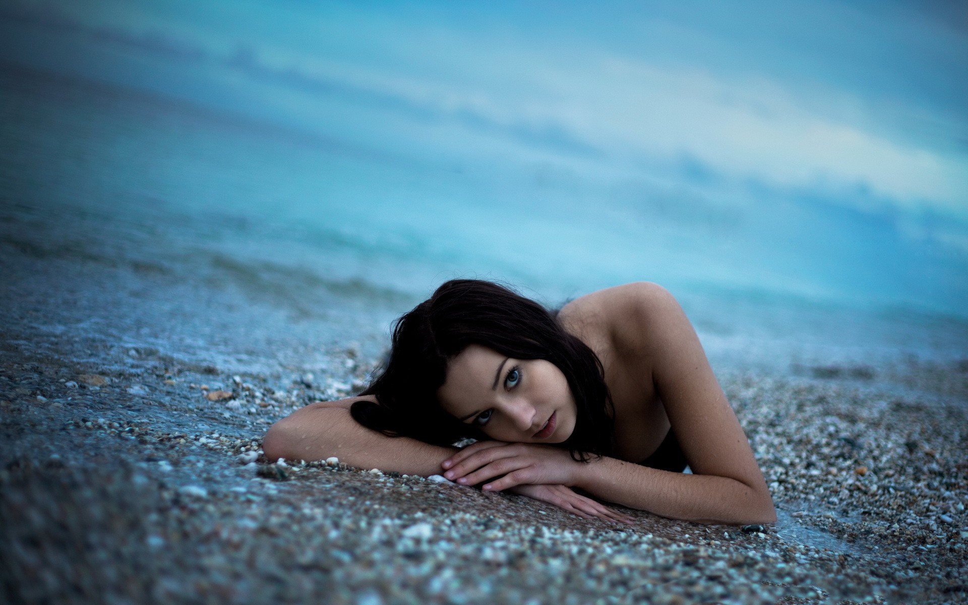 Wallpaper - Beach Wallpaper Of Girls - HD Wallpaper 