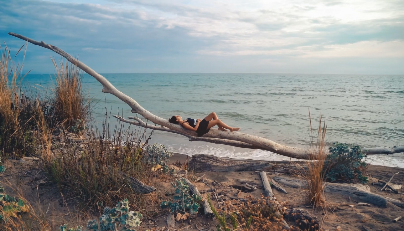 Relaxing Girl Wallpaper Engine - Wallpaper Engine - HD Wallpaper 