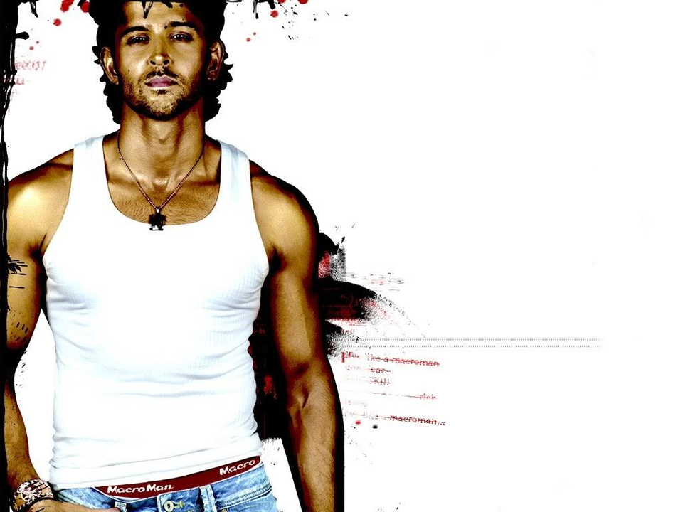 Hrithik Roshan White Background - HD Wallpaper 
