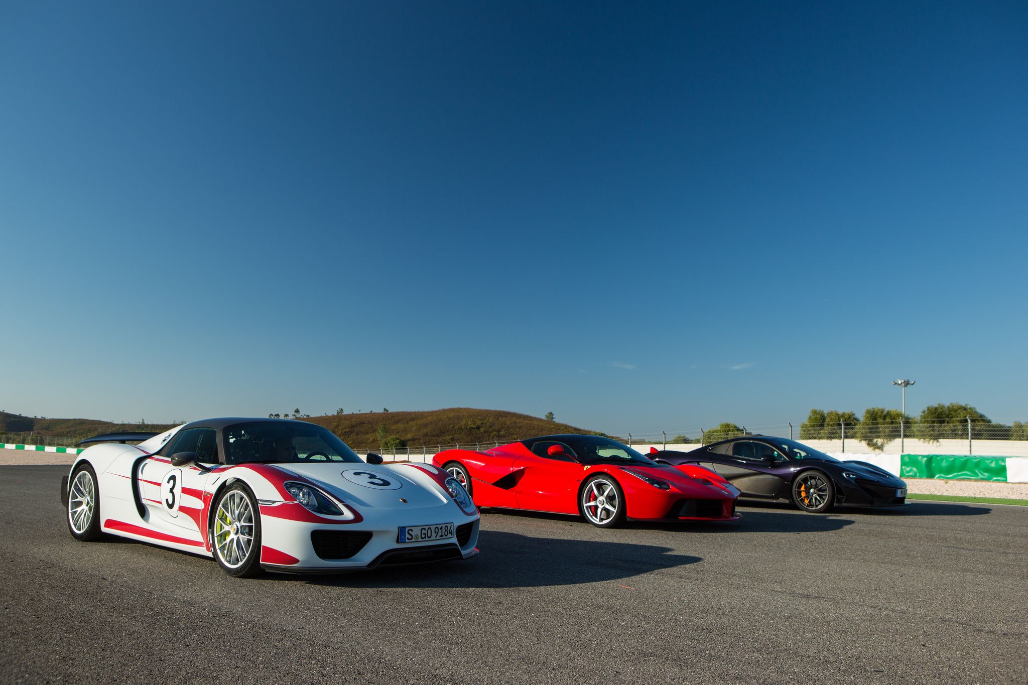 Grand Tour Porsche 918 - HD Wallpaper 