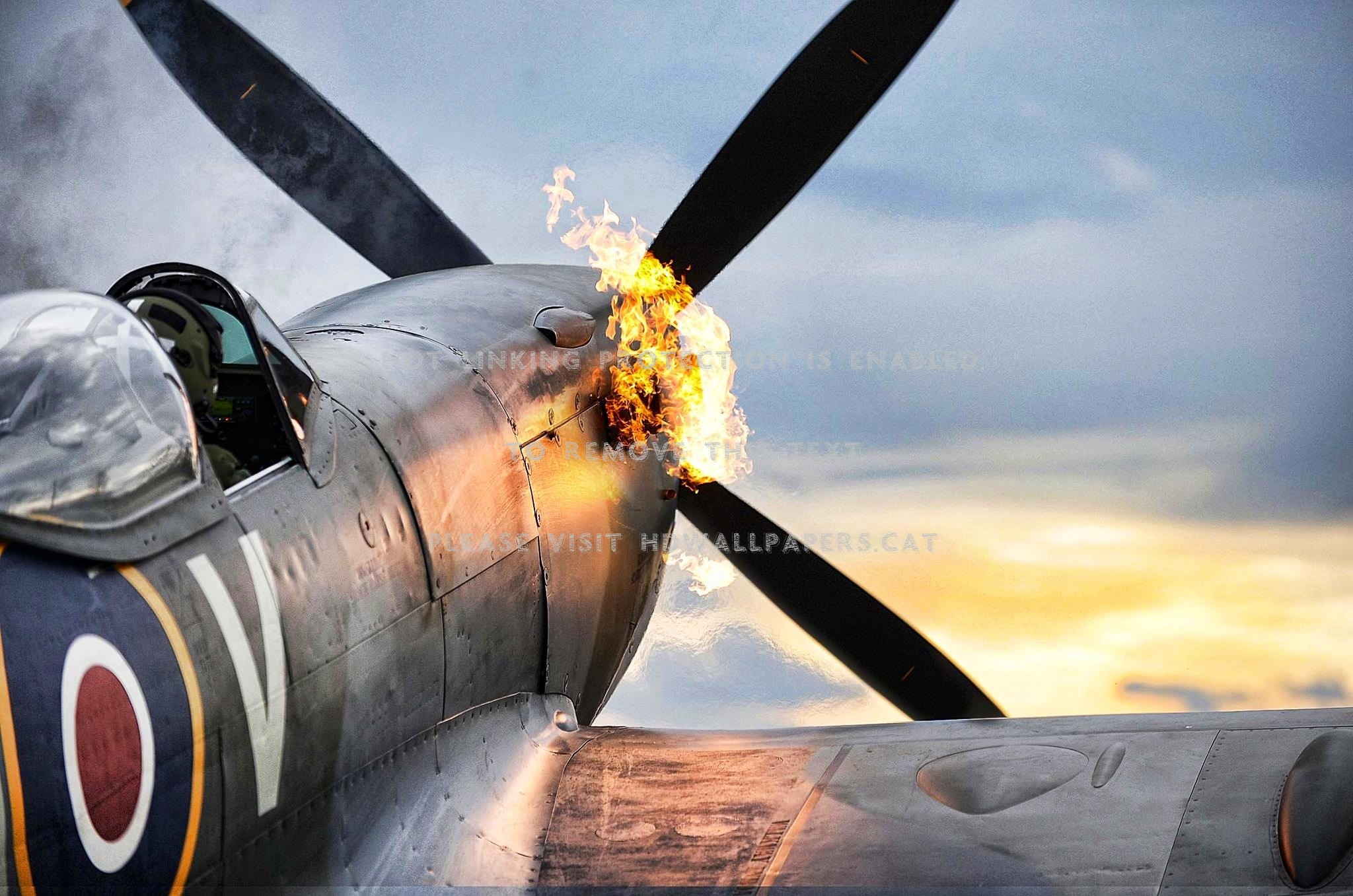Supermarine Spitfire Startup Flames Exhaust - Spitfire Wallpaper Iphone - HD Wallpaper 
