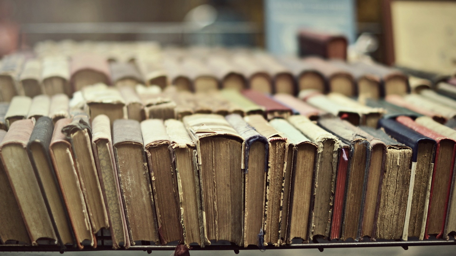 Books 1080 - HD Wallpaper 