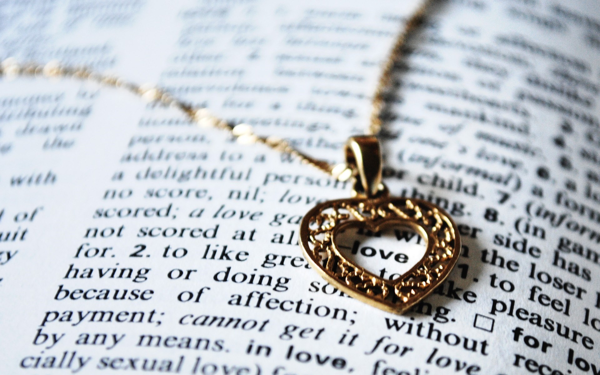 Pendant Heart Book Love - HD Wallpaper 