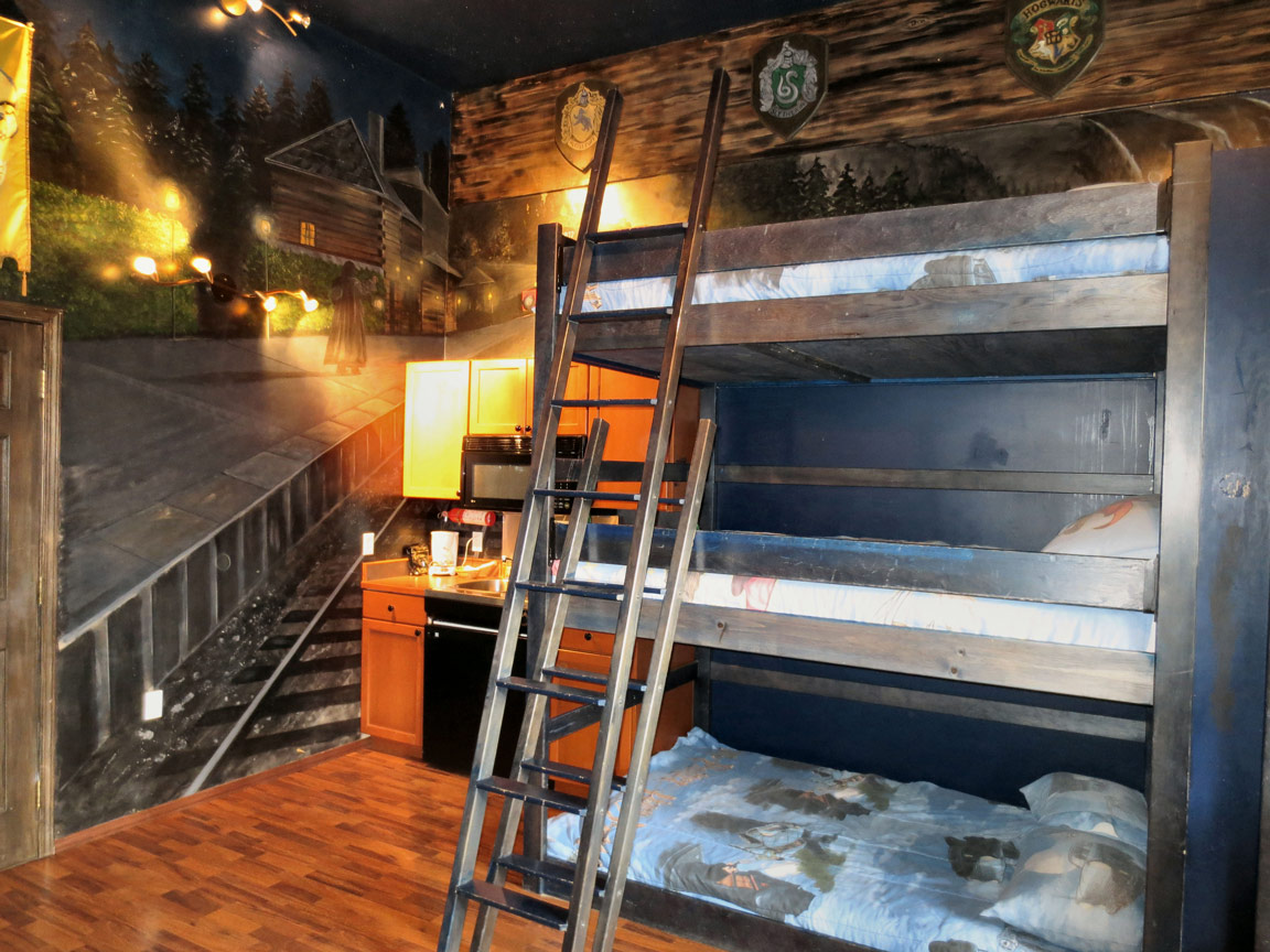 Harry Potter Inspired Dorm - HD Wallpaper 