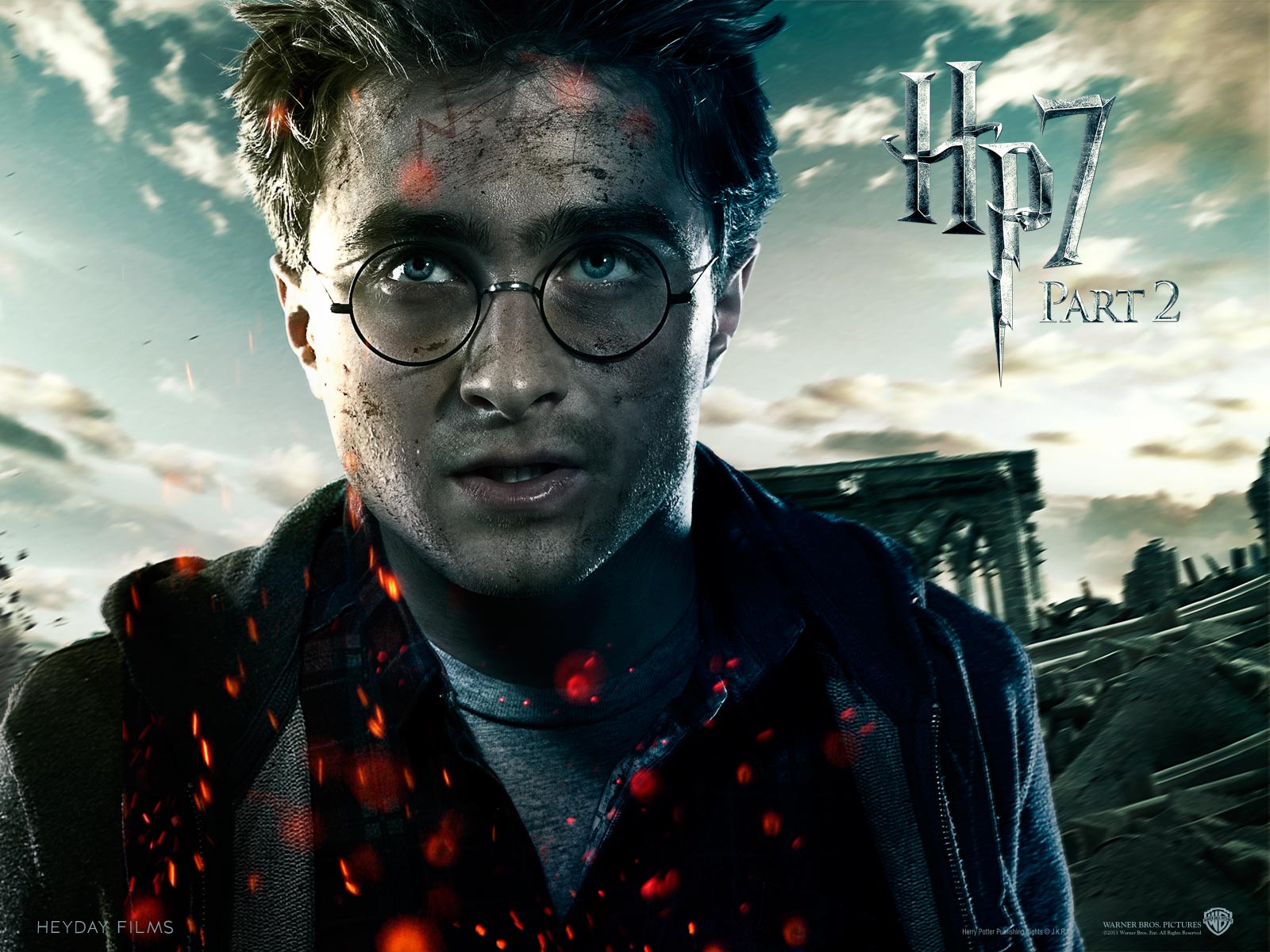 Deathly Hallows Part Ii Official Wallpapers - Daniel Radcliffe Harry Potter And The Deathly Hallows - HD Wallpaper 