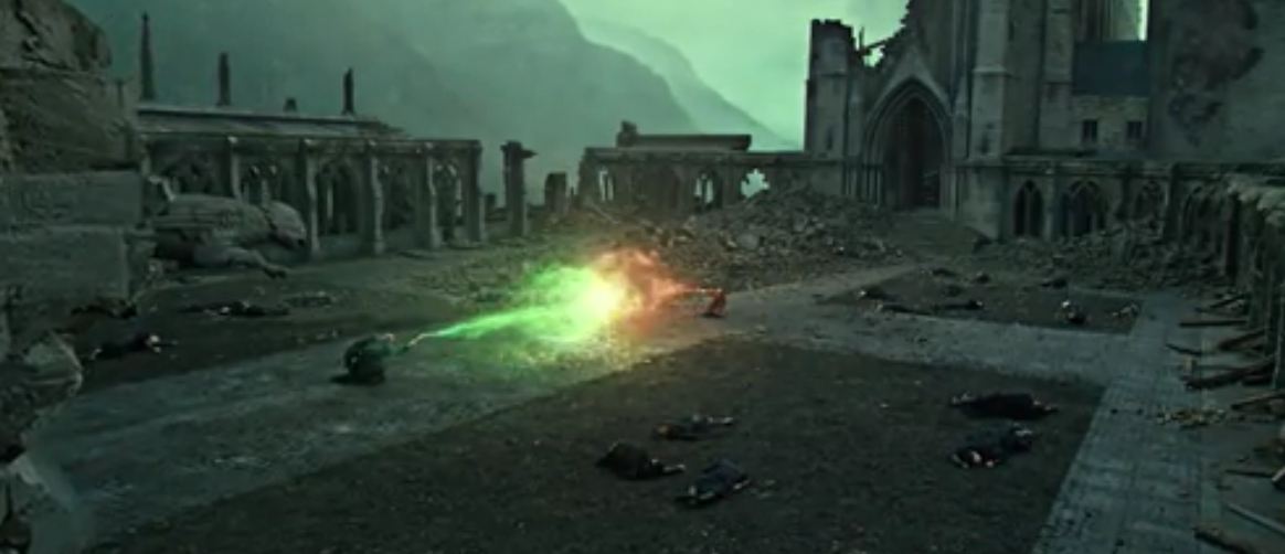 Deathly Hallows P2 - Harry Potter Battle Scene - HD Wallpaper 